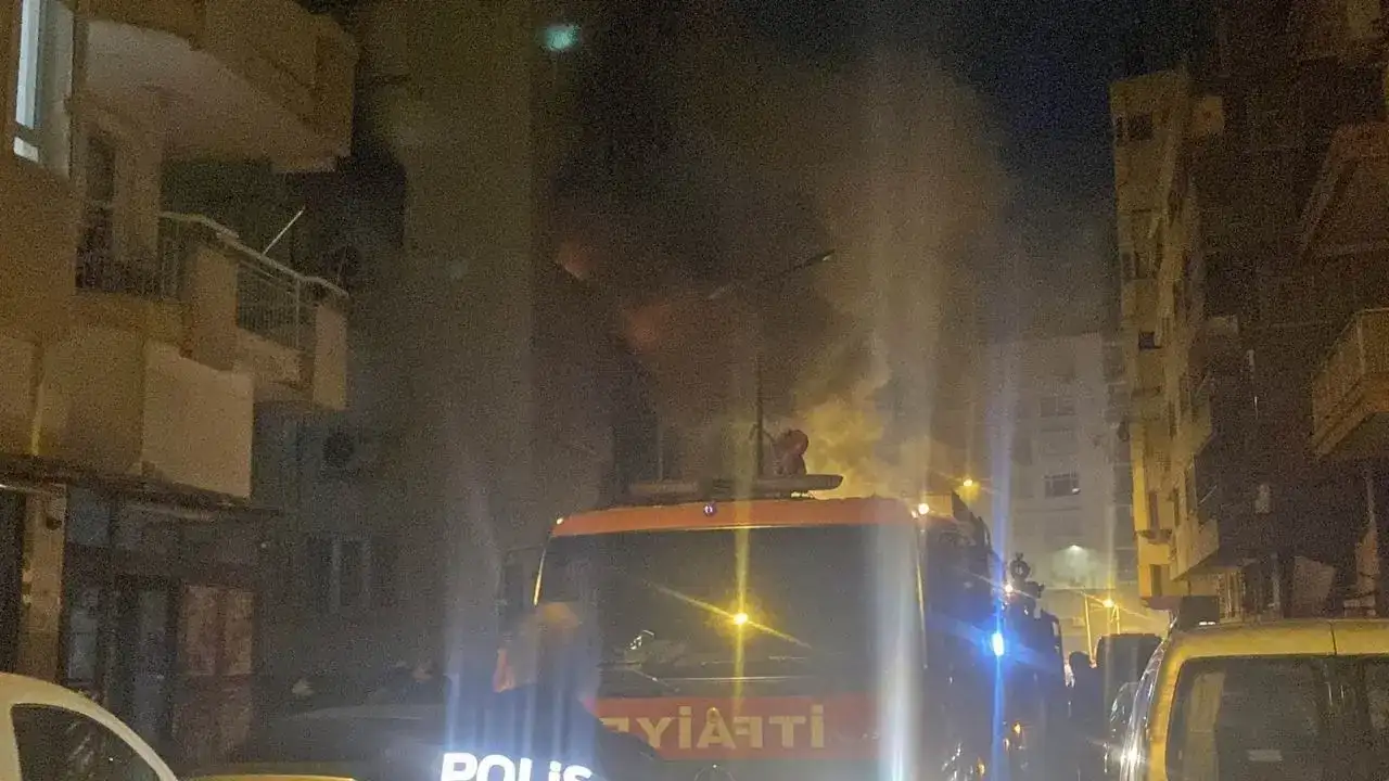 Muratpaşa’da Yangın Kabusu: Komşuların Dikkati Hayat Kurtardı! 1